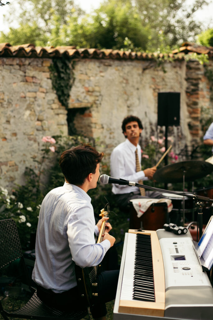 Band playing at the wedding reception in the Langhe region