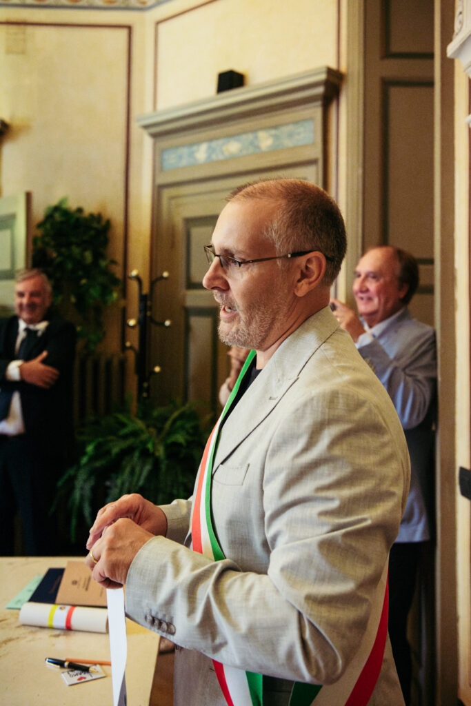 Mayor of Bergamo officiating the civil wedding ceremony